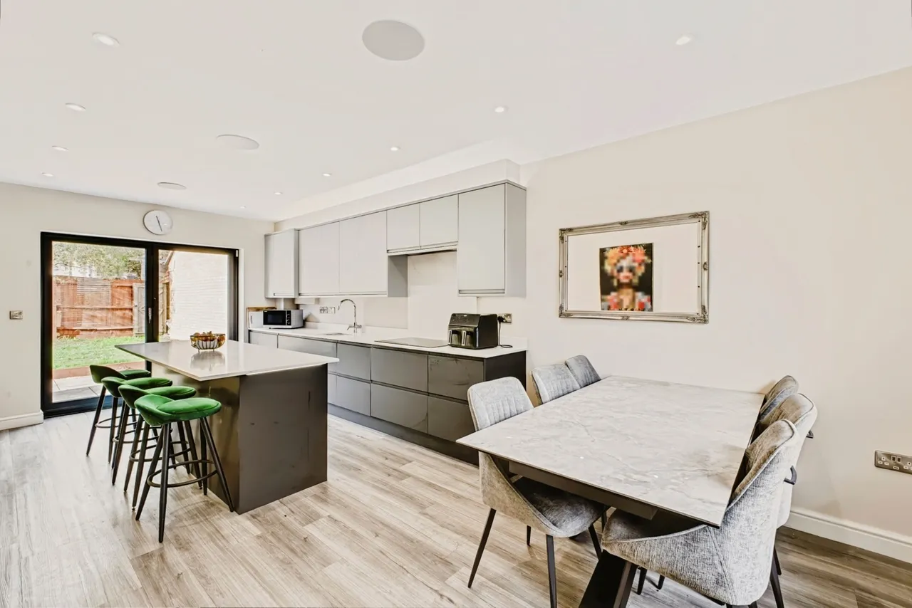 Bronte Close, Northampton, NN5, photo 3