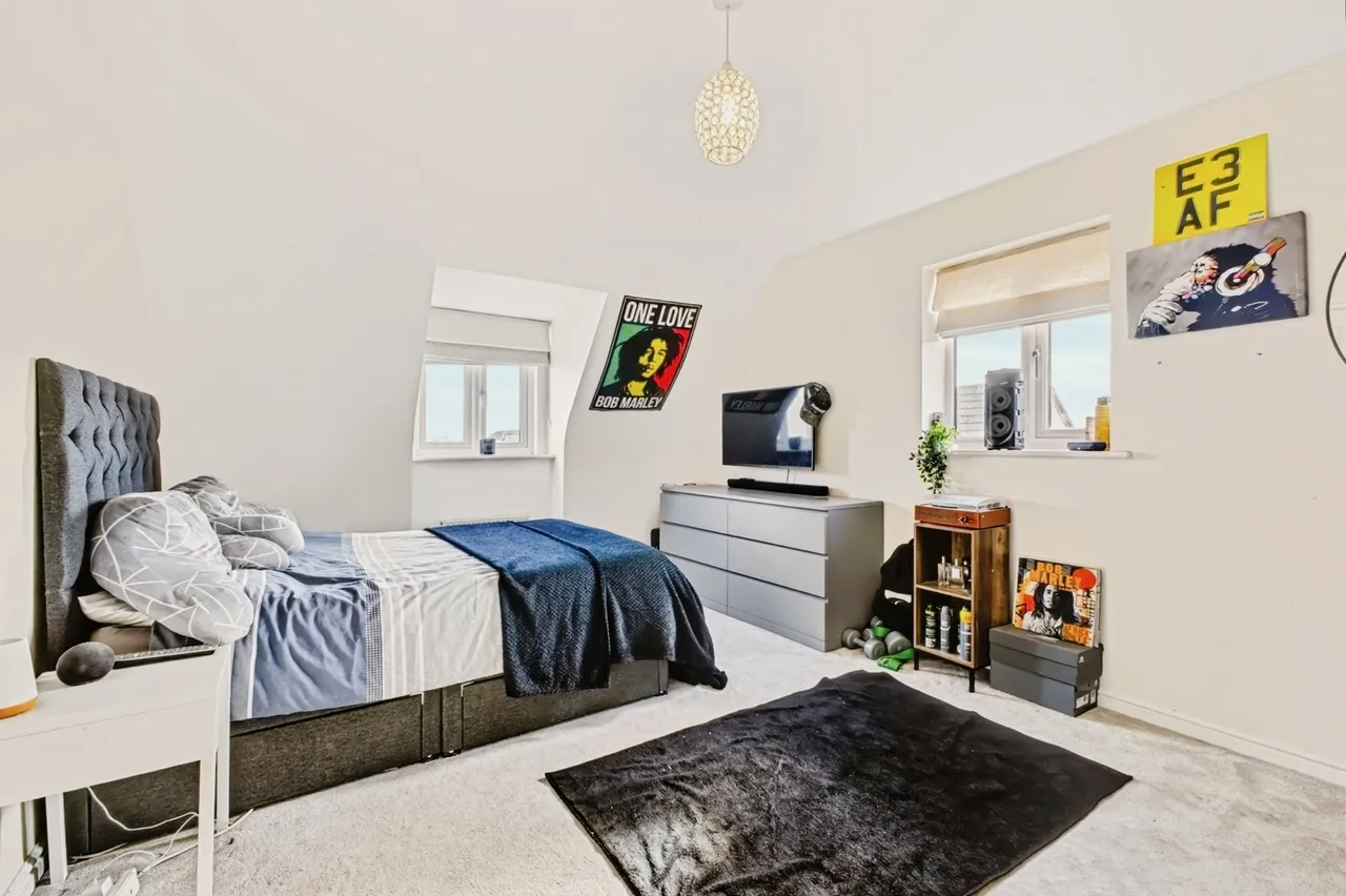Bronte Close, Northampton, NN5, photo 17