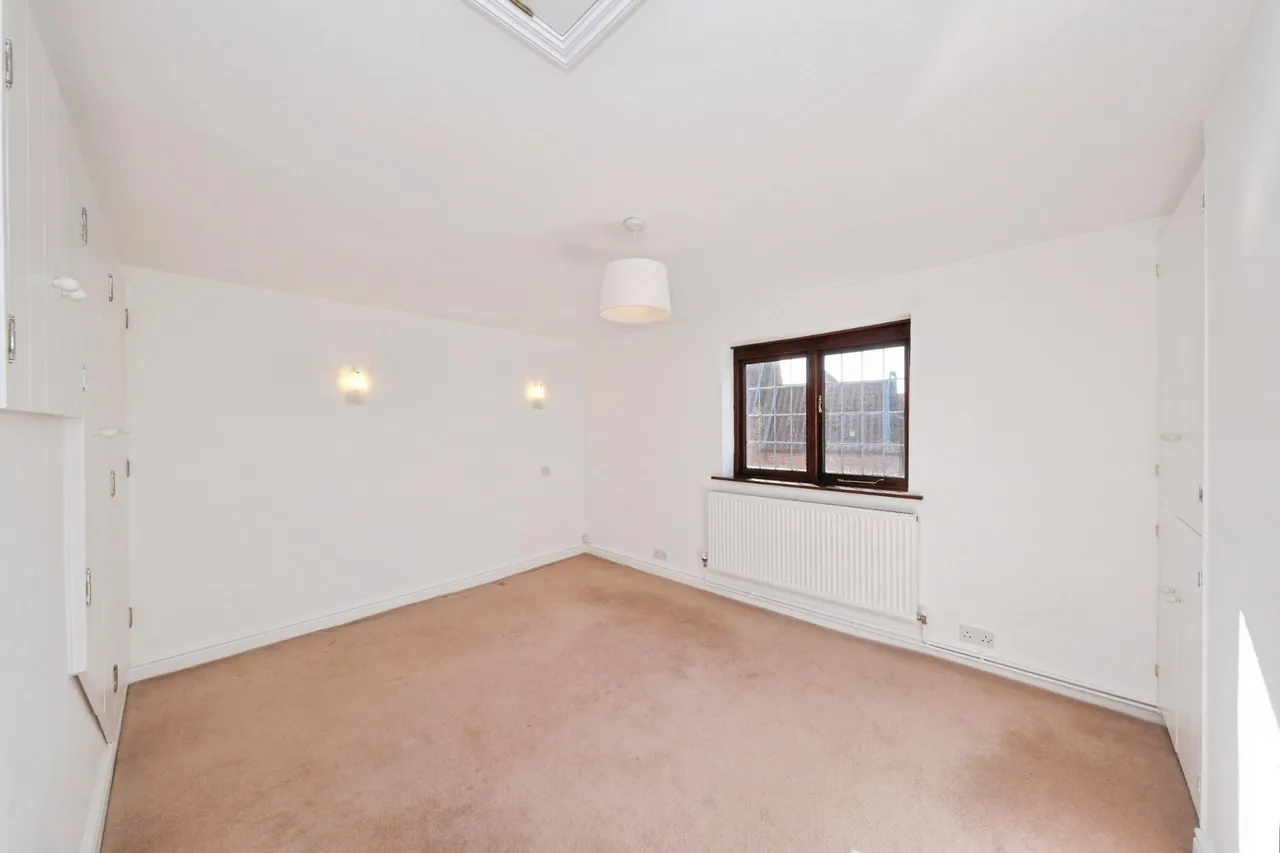Main Street, Nottingham, NG14, photo 15