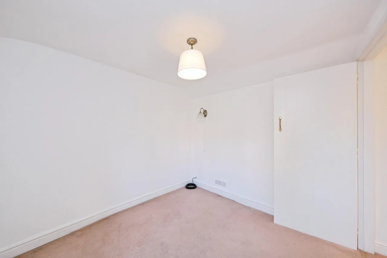 Main Street, Nottingham, NG14, photo 18