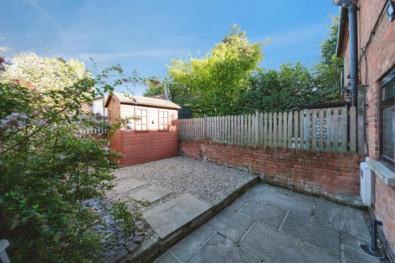 Main Street, Nottingham, NG14, photo 25