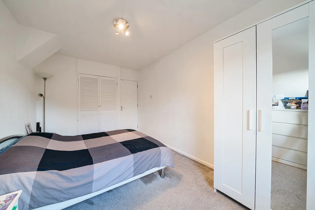 Friendship Walk, Northolt, UB5, photo 16