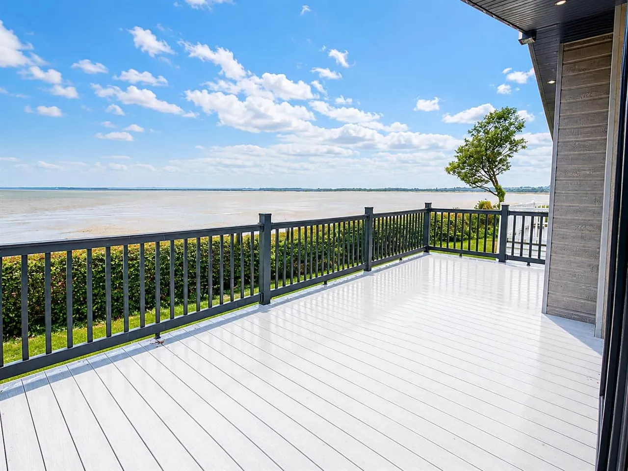 2 bed property for sale — Pegwell Bay Caravan Park, Pegwell Road, Ramsgate, Kent, CT11 0NJ