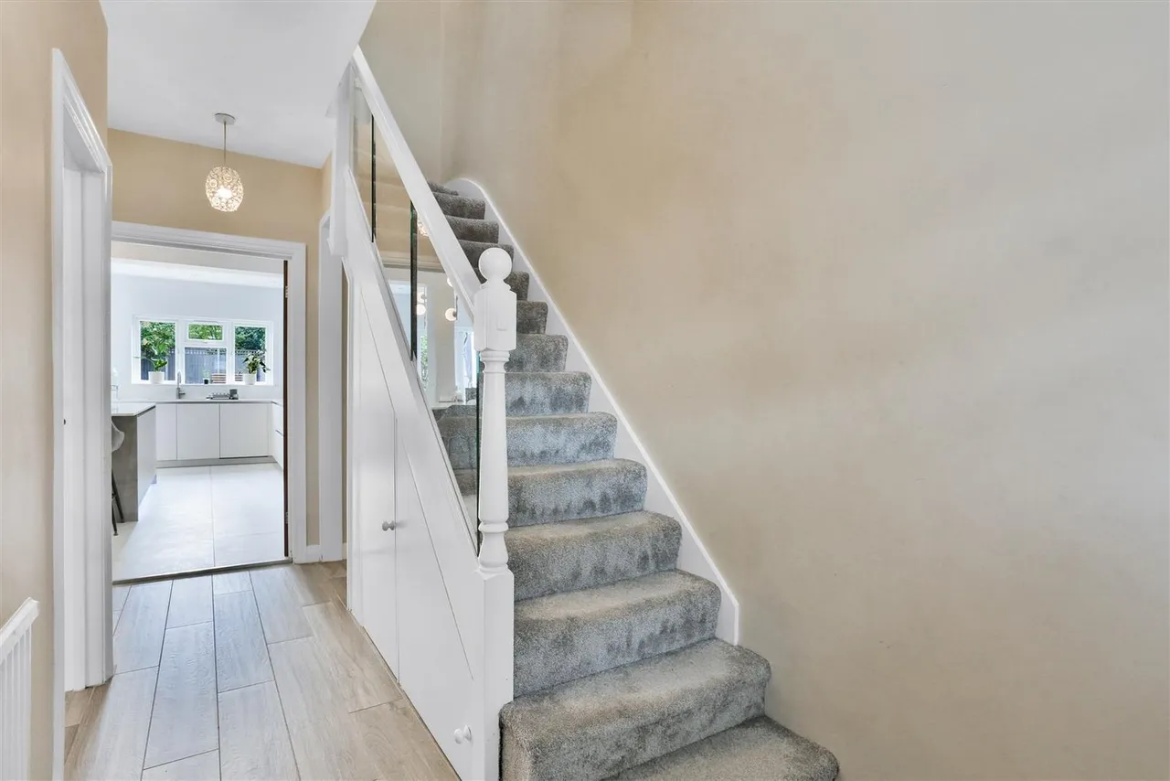 Demesne Road, Wallington, Surrey, SM6 8EN, photo 10