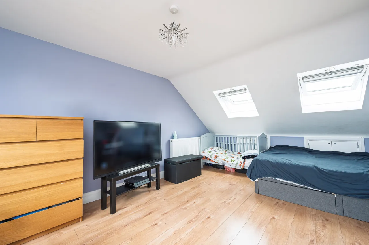29 Wesley Avenue, London, photo 8