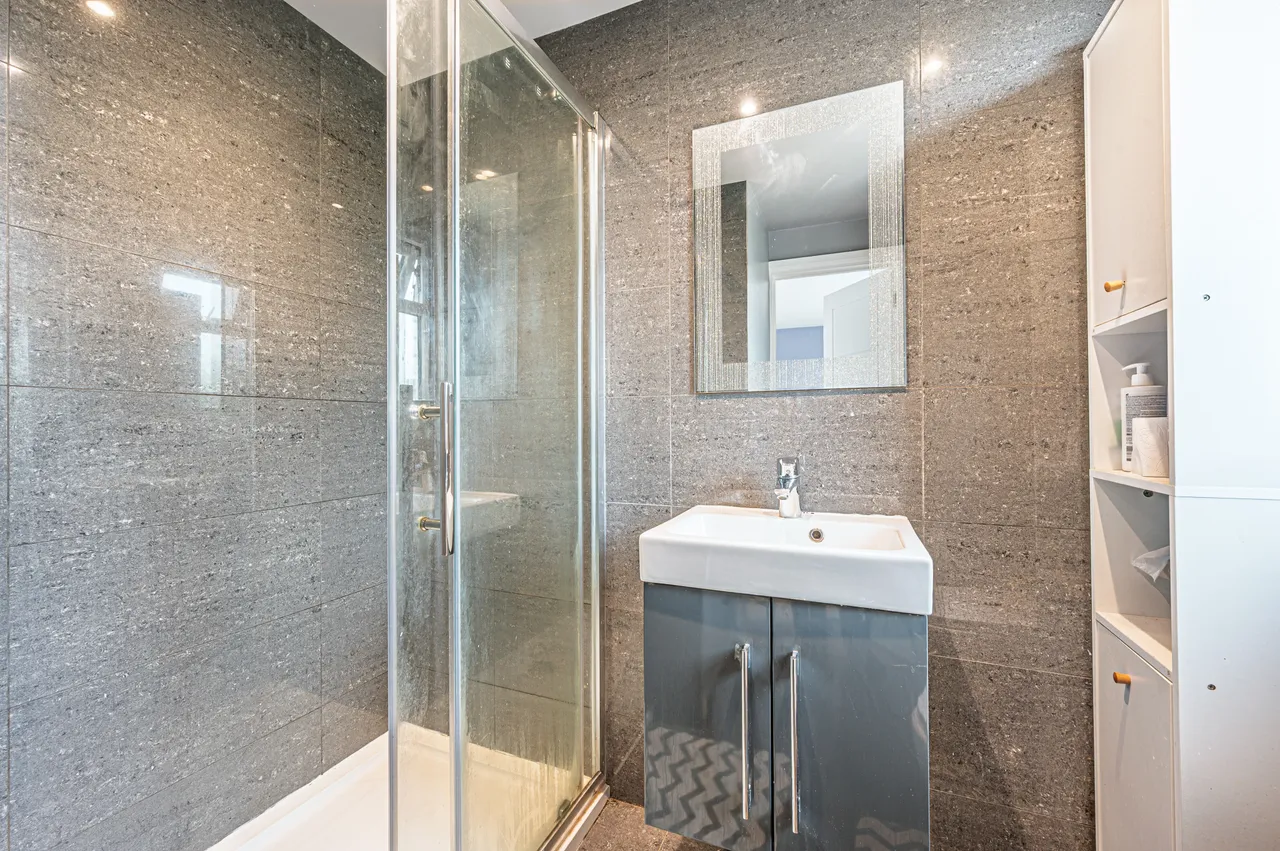 29 Wesley Avenue, London, photo 7
