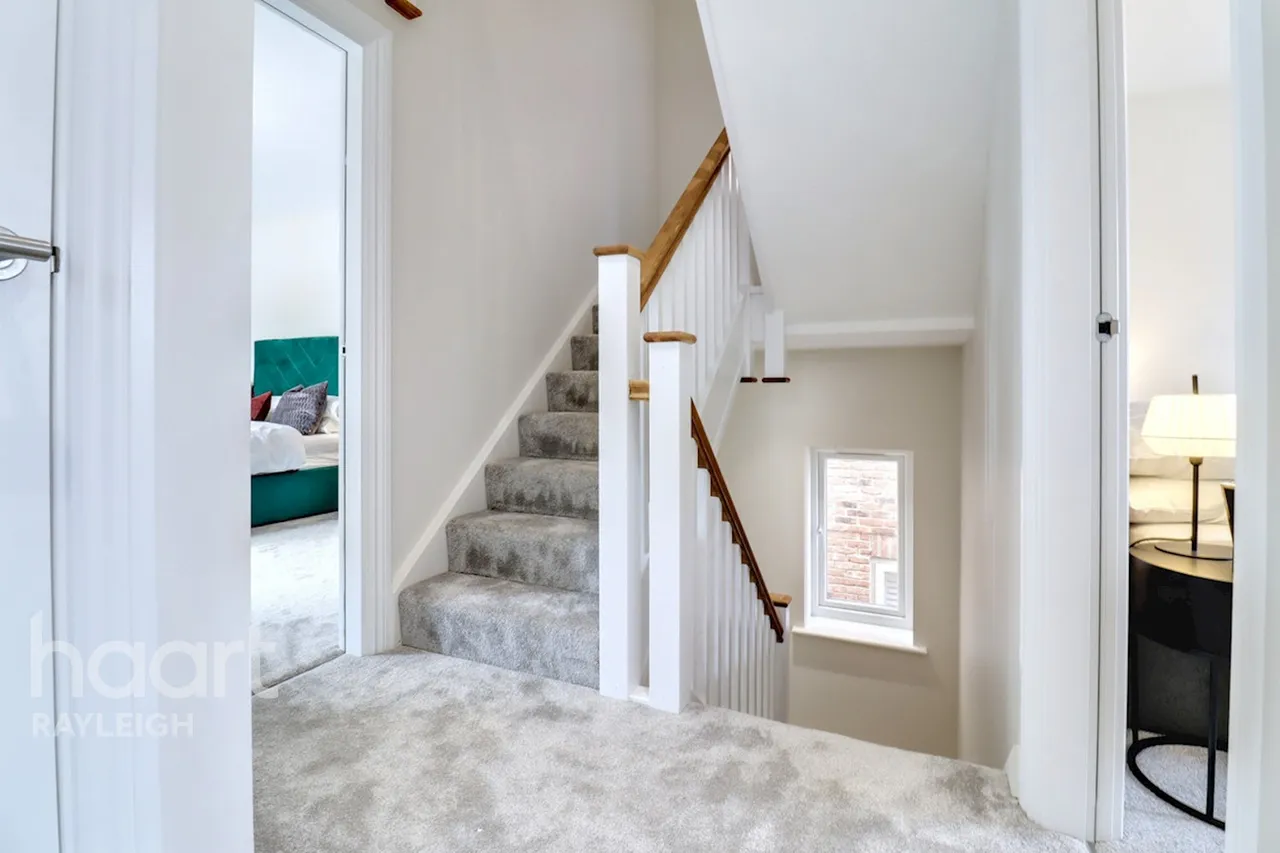 Cornfield Way, Rayleigh, SS6, photo 18