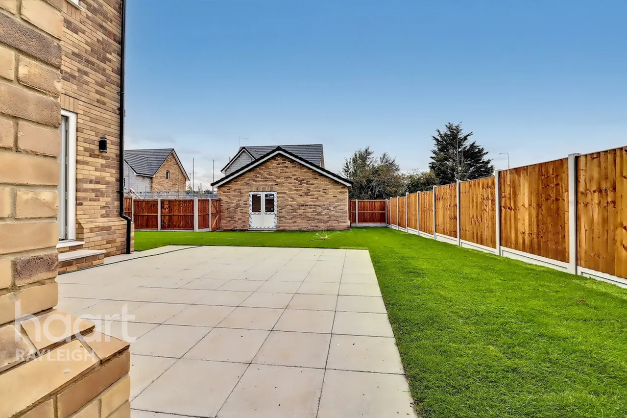 Cornfield Way, Rayleigh, SS6, photo 23