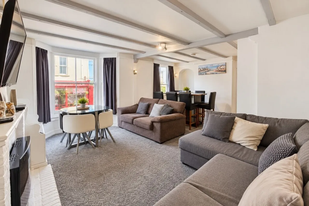 4 bed flat for sale — Weymouth, Dorset