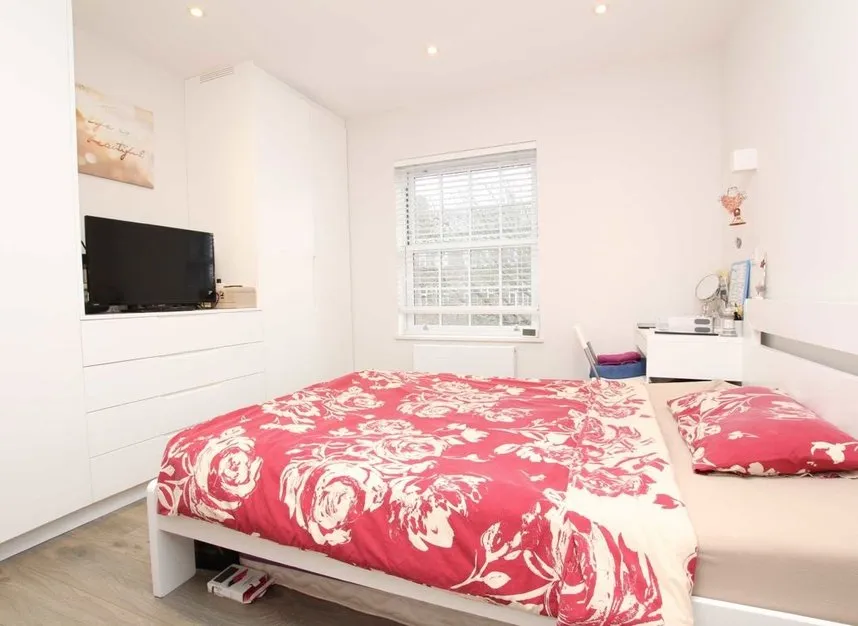 Rundell Crescent, Hendon, NW4, photo 3