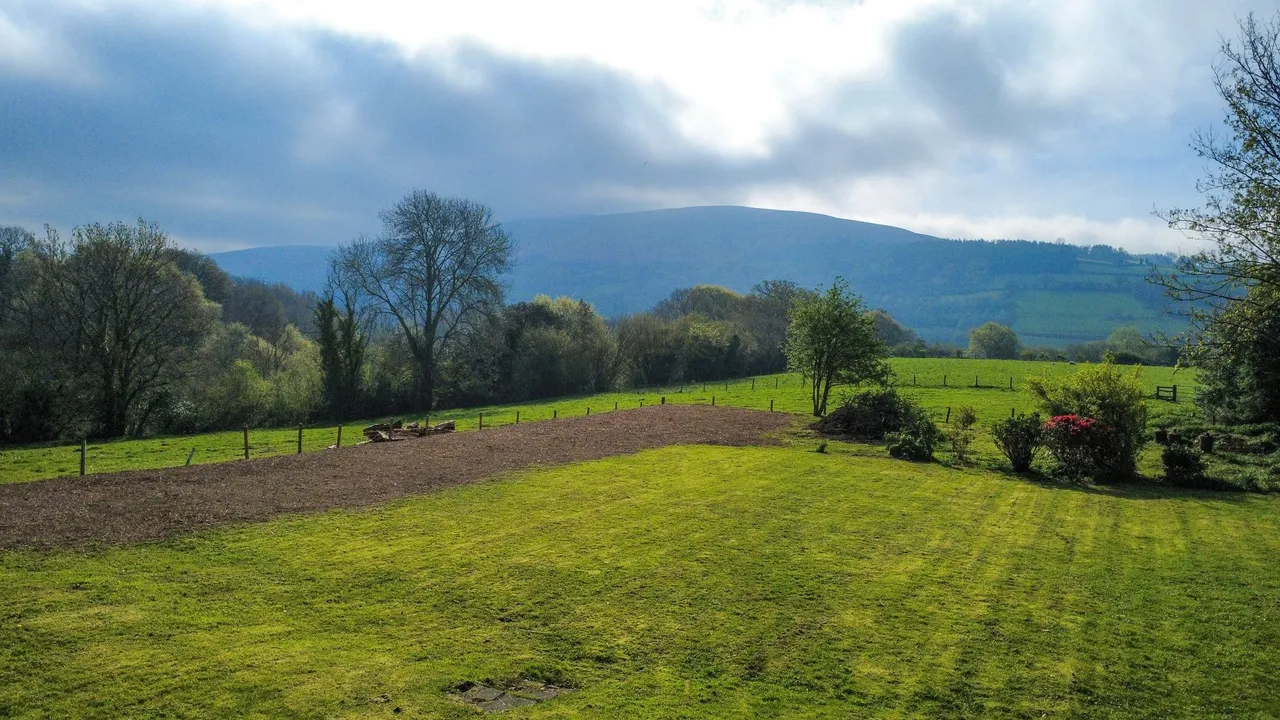 Llanbedr, Crickhowell, NP8, photo 17