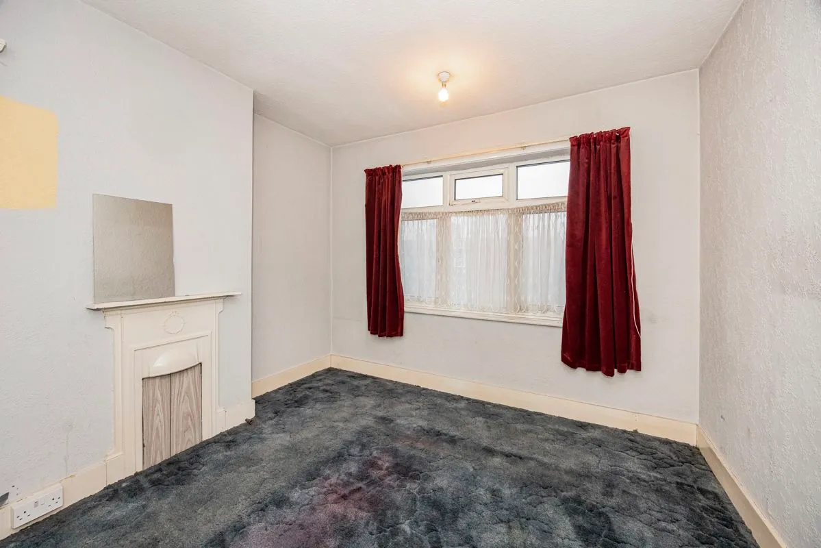 Dersingham Avenue, London, E12 5QJ, photo 10
