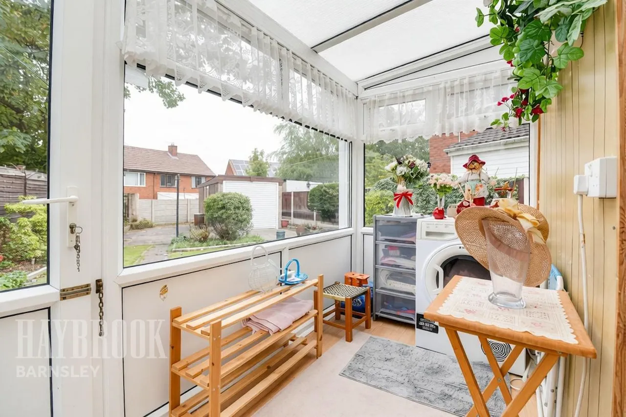 Moorbridge Crescent, Brampton, photo 9