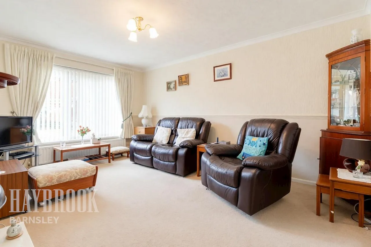 Moorbridge Crescent, Brampton, photo 3