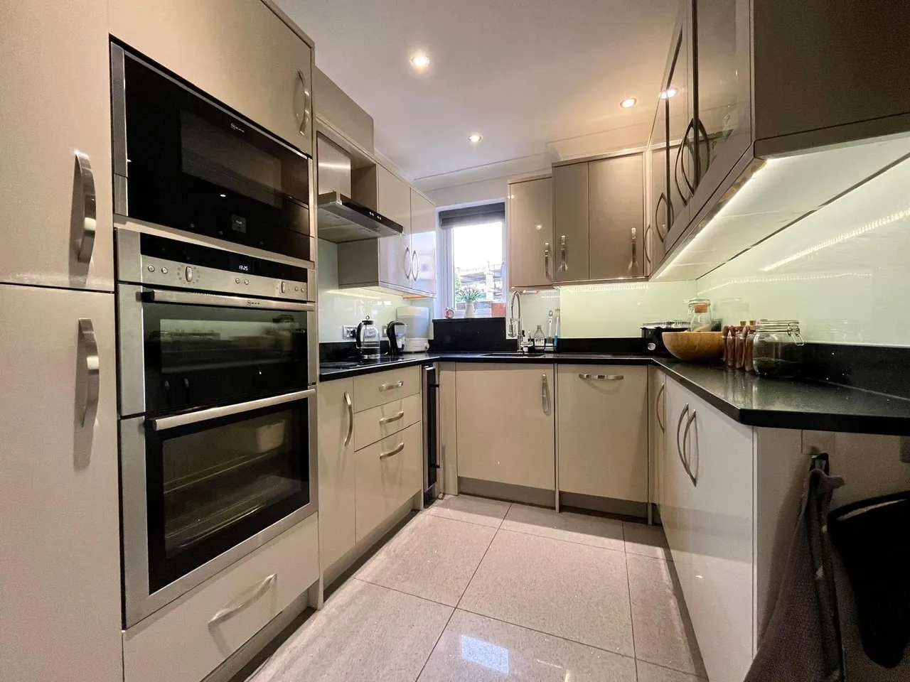 Symphony Court, Birmingham, B16, photo 2