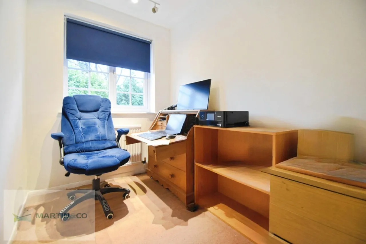 Rembrandt Way, KT12, photo 11