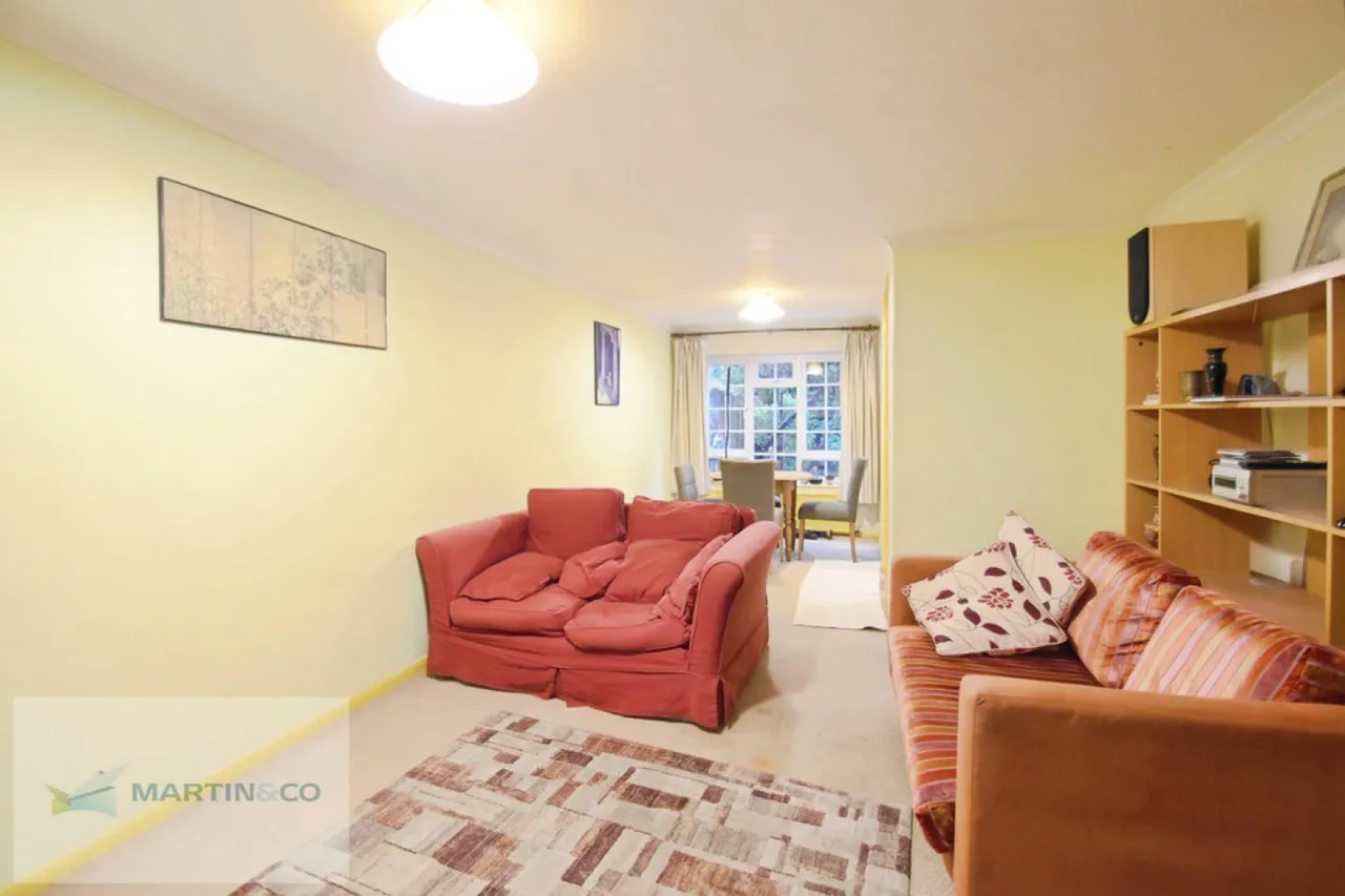 Rembrandt Way, KT12, photo 2
