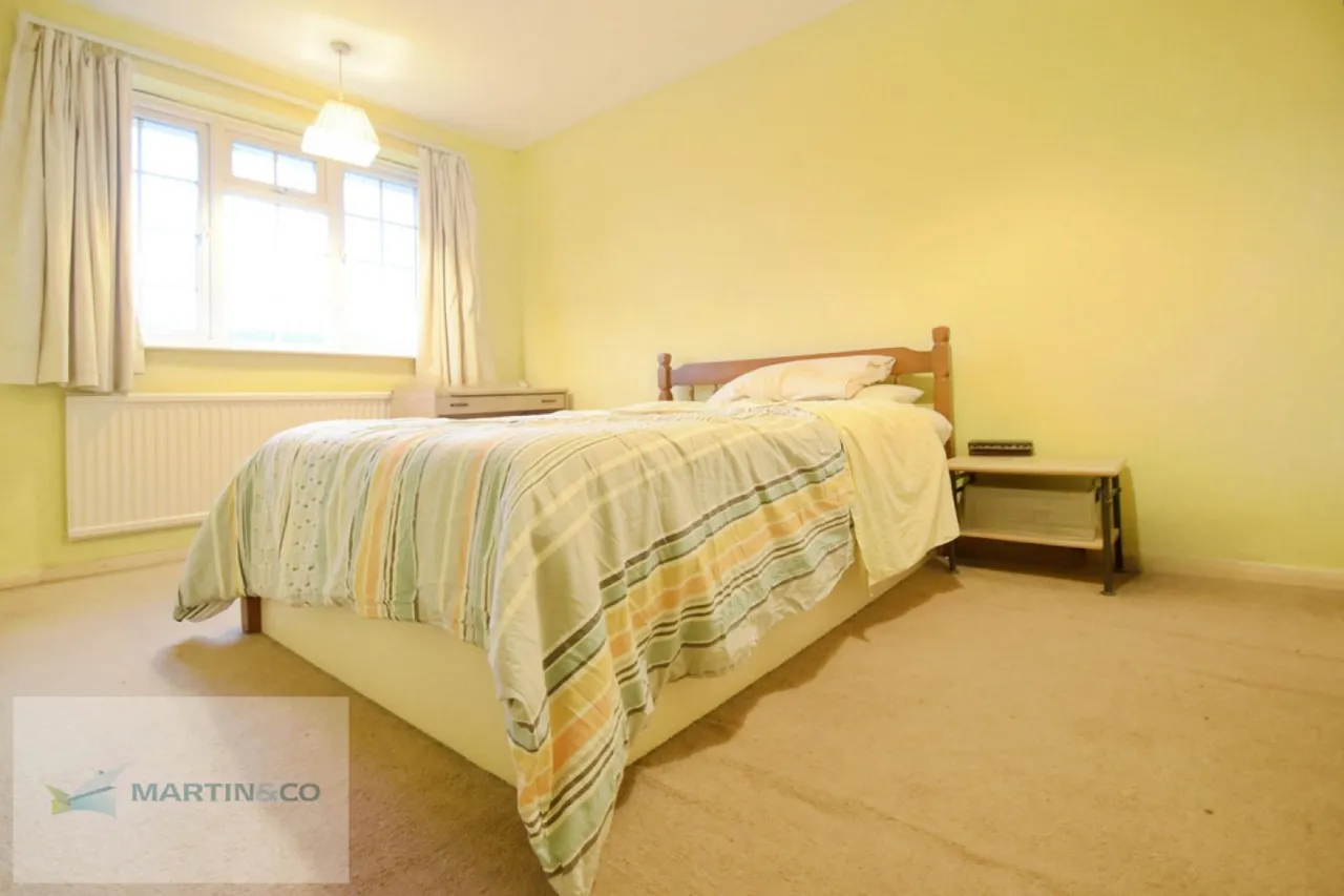 Rembrandt Way, KT12, photo 8