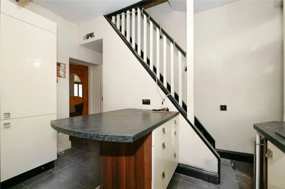 East Parade, Baildon, West Yorkshire, BD17, photo 5