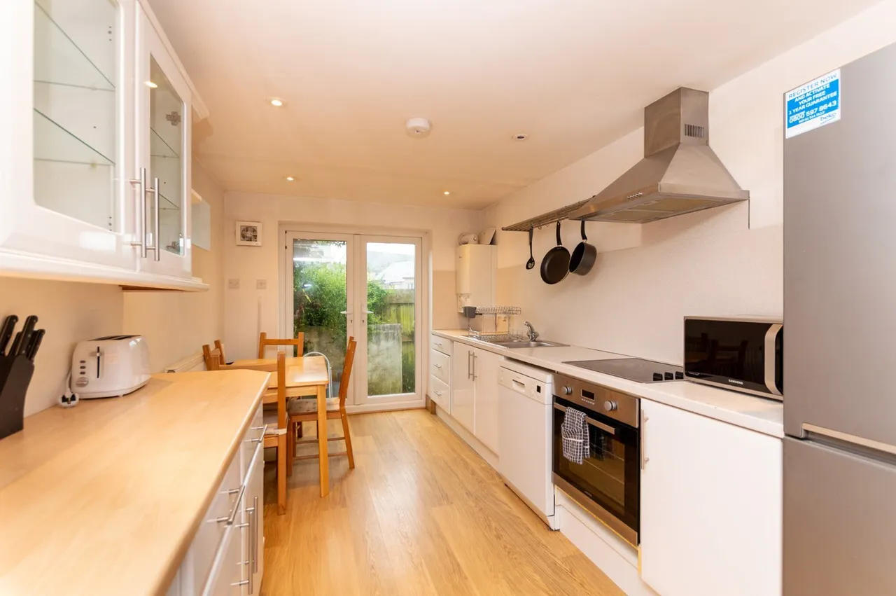 Garth Road, Bangor, LL57, photo 2