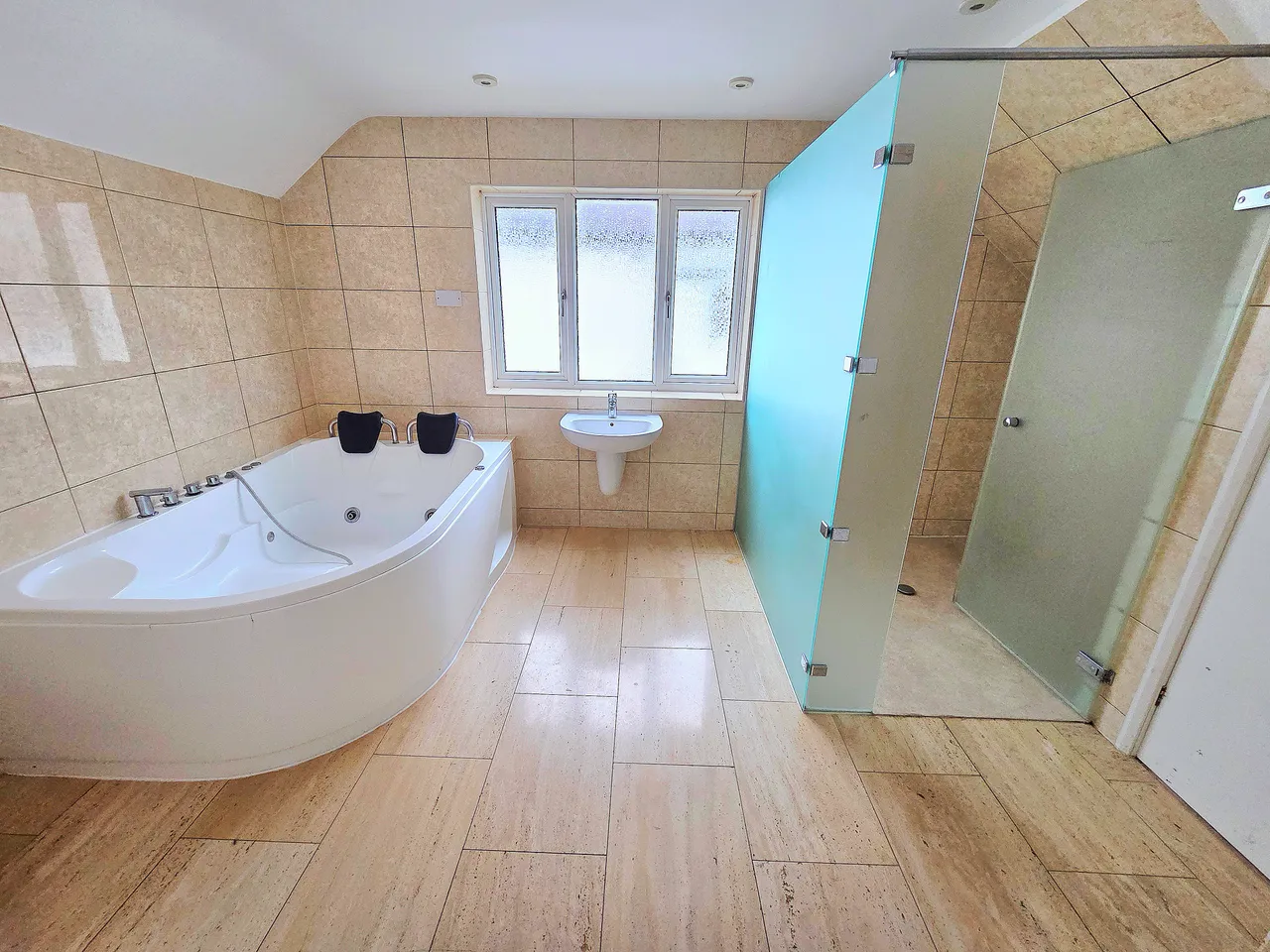Eton Avenue, Wembley, HA0, photo 9