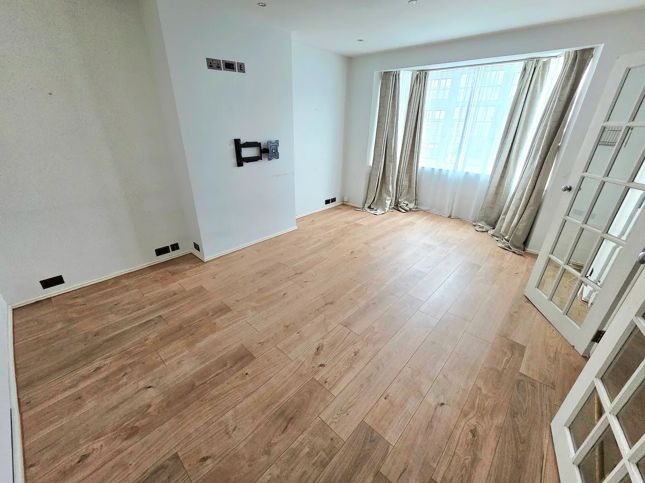 Eton Avenue, Wembley, HA0, photo 2