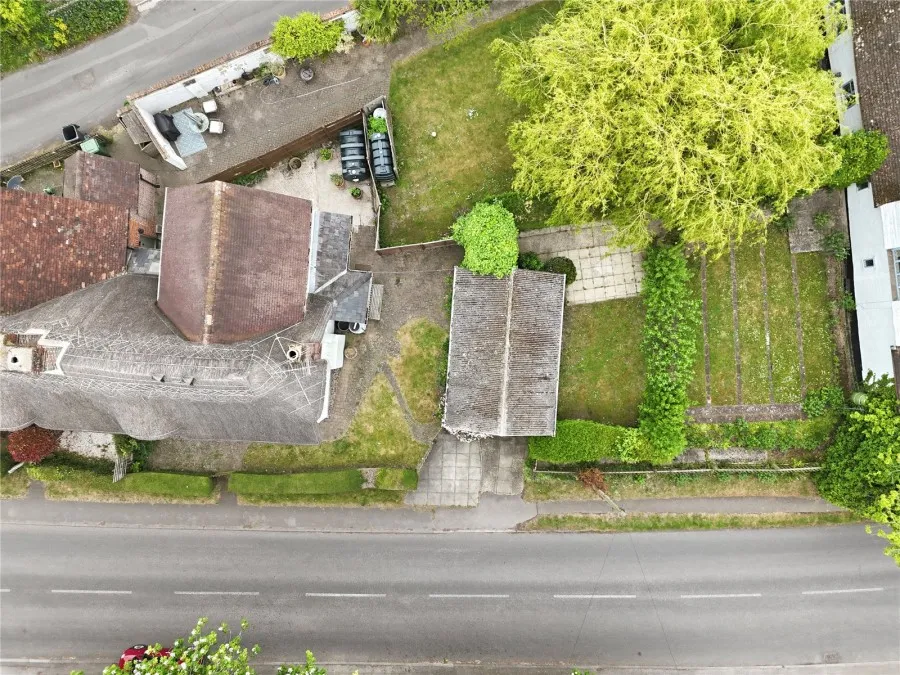 with 3 bedrooms in Debden, Nr Saffron Walden, CB11, photo 10