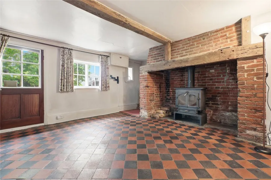 with 3 bedrooms in Debden, Nr Saffron Walden, CB11, photo 4