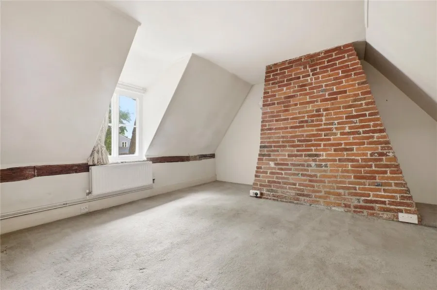 with 3 bedrooms in Debden, Nr Saffron Walden, CB11, photo 8
