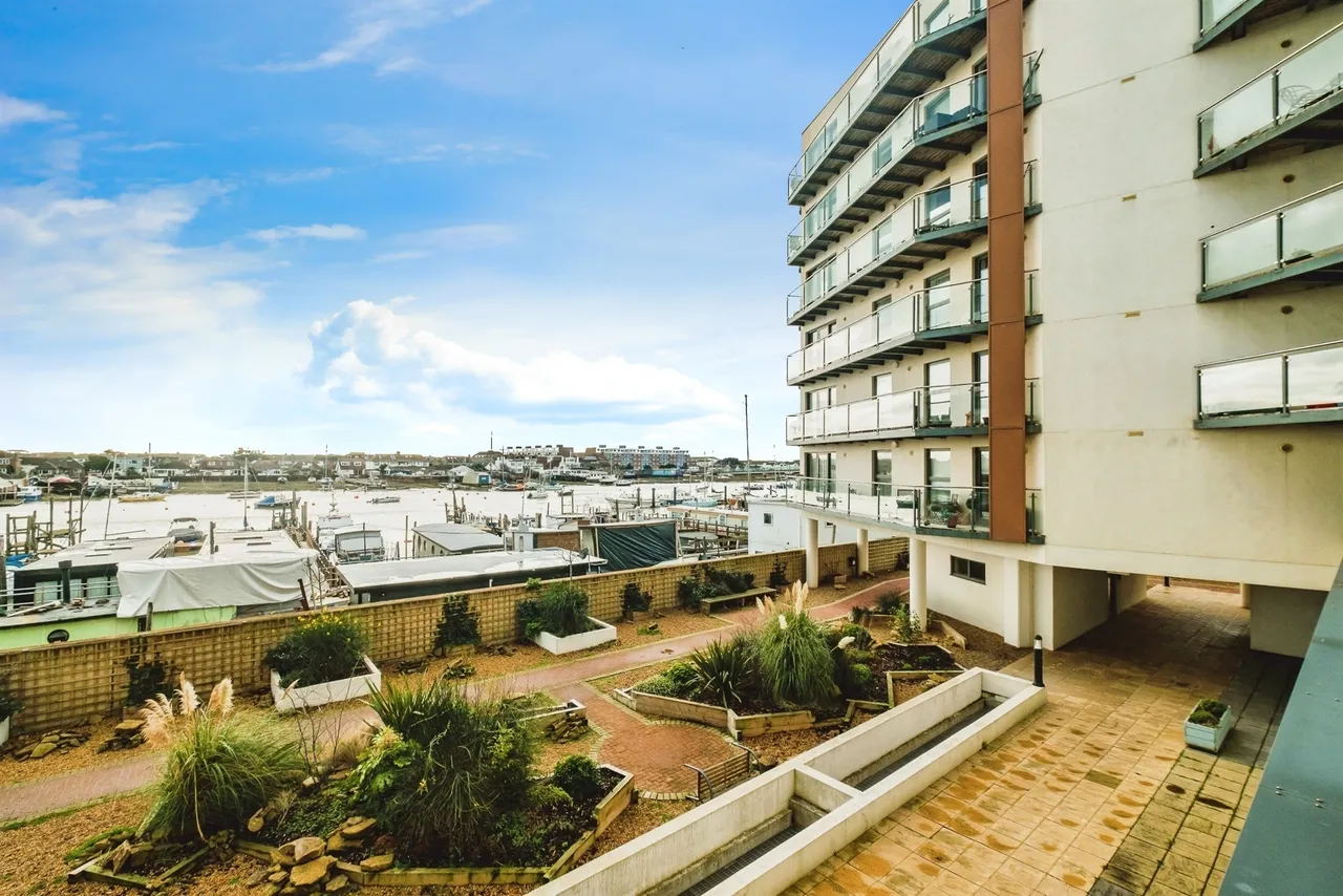 2 bed flat for sale — Brighton Road, Shoreham-By-Sea