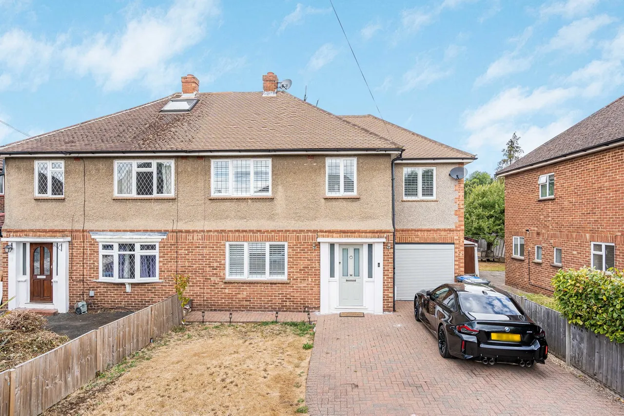 The Crescent, Egham, TW20, photo 26