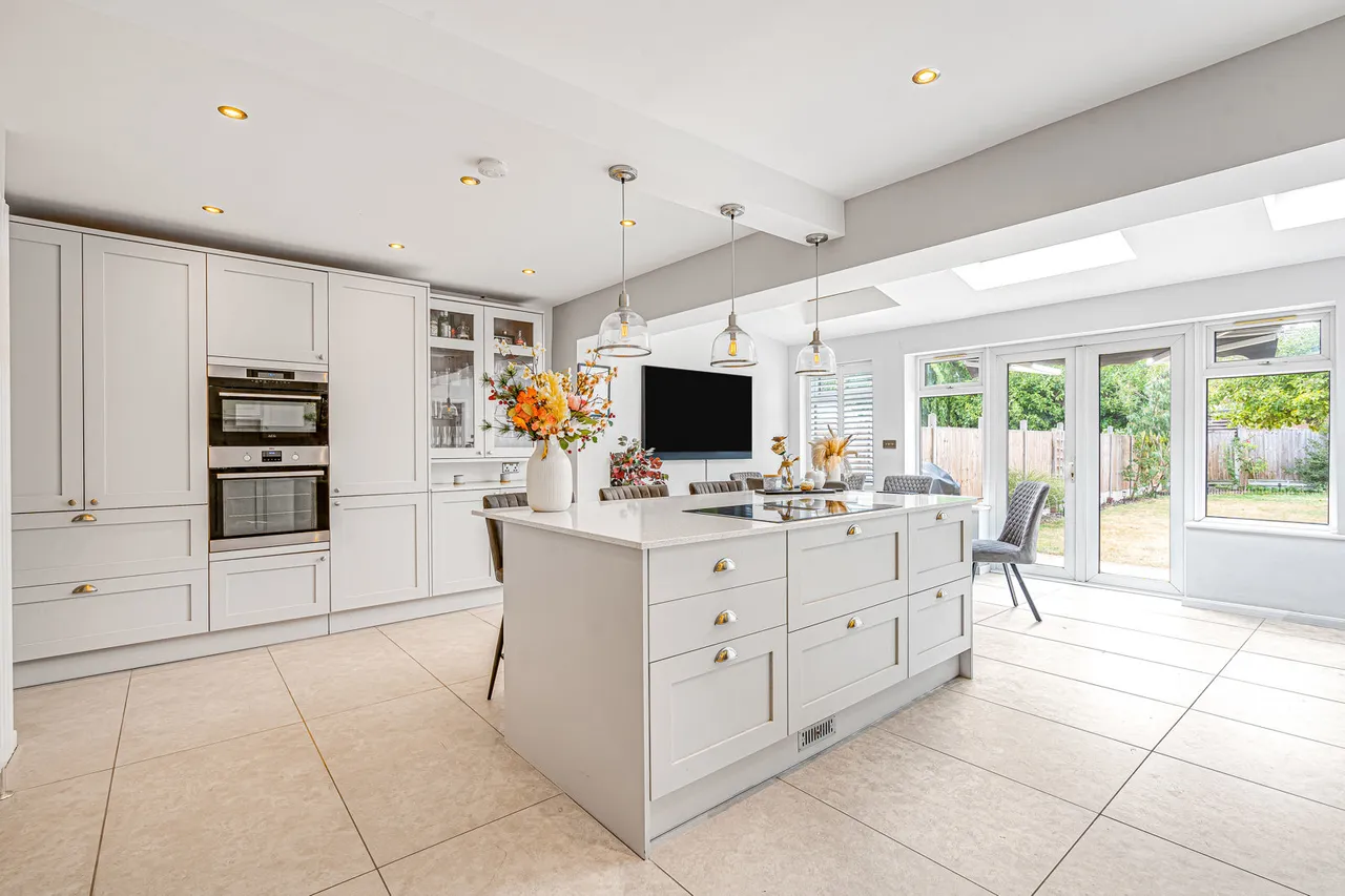 The Crescent, Egham, TW20, photo 13