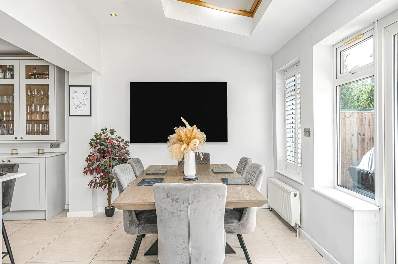 The Crescent, Egham, TW20, photo 17