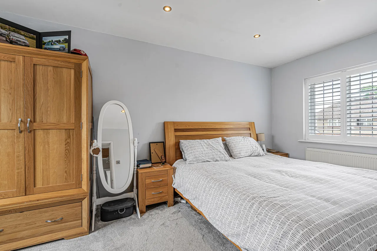 The Crescent, Egham, TW20, photo 6