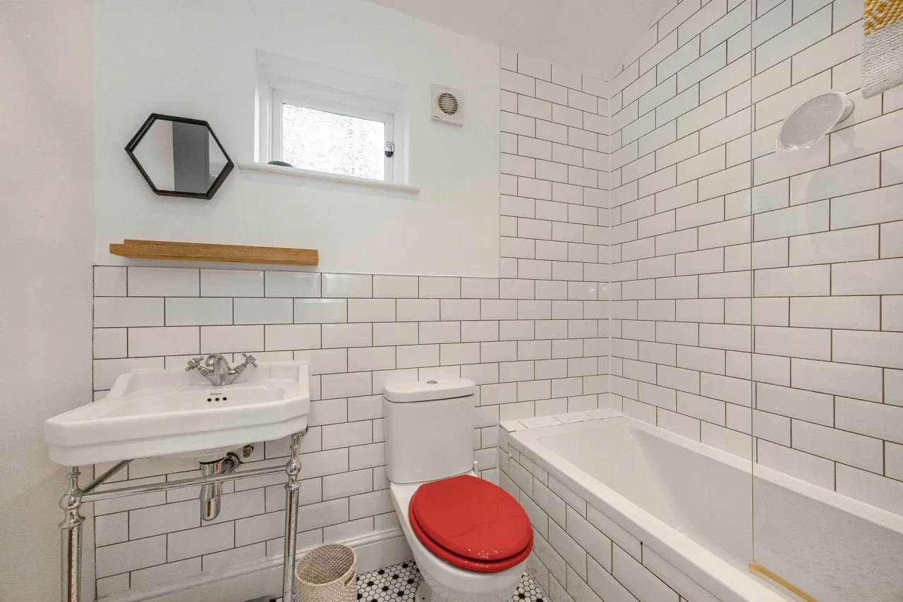Lea Hall Road, Leyton, E10, photo 9