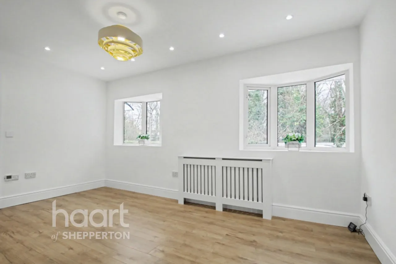 Felix Lane, Shepperton, TW17, photo 9