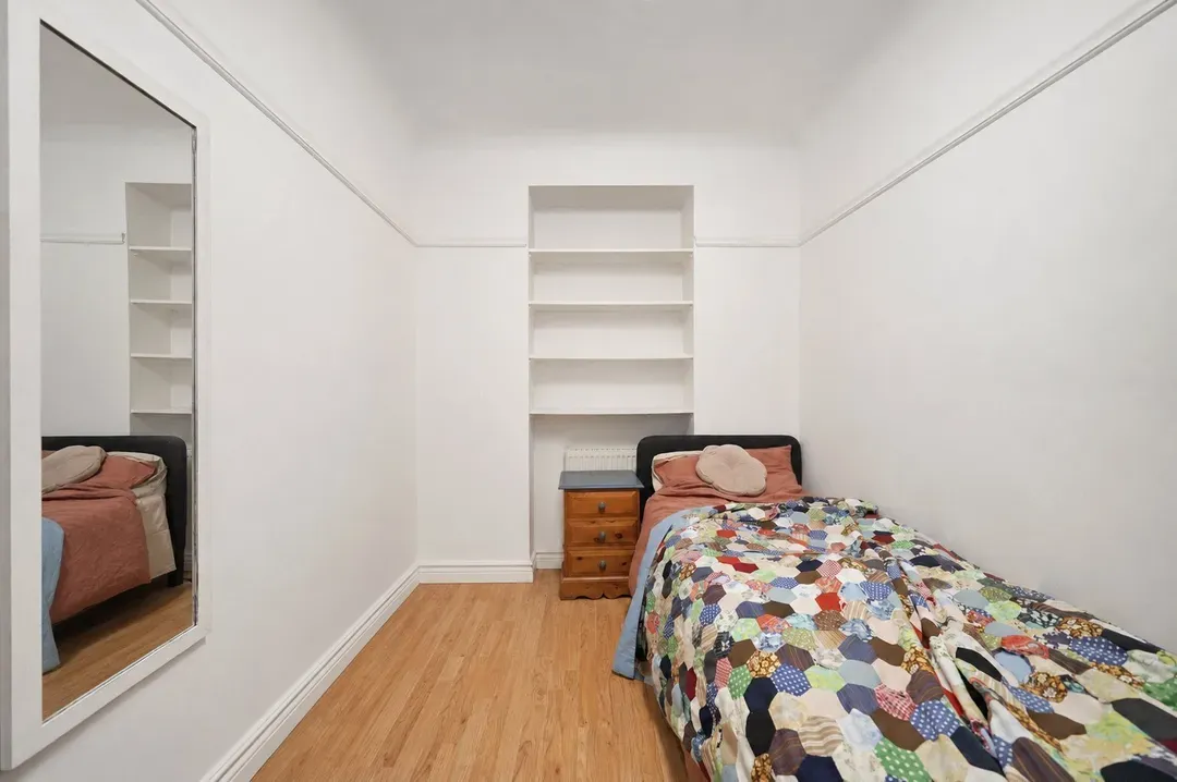 Mortimer Crescent, Kilburn, London, NW6, photo 9