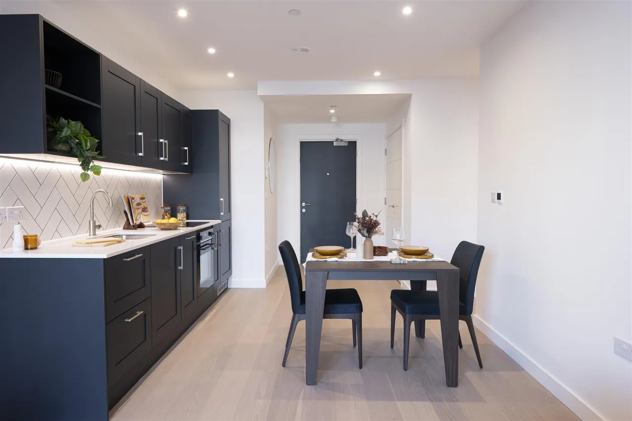 Fulton Road, Wembley, HA9, photo 35