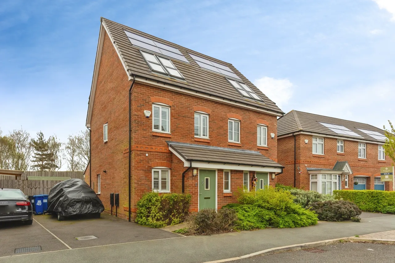 3 bed house for sale, Eastbourne Crescent, Stockport, SK5