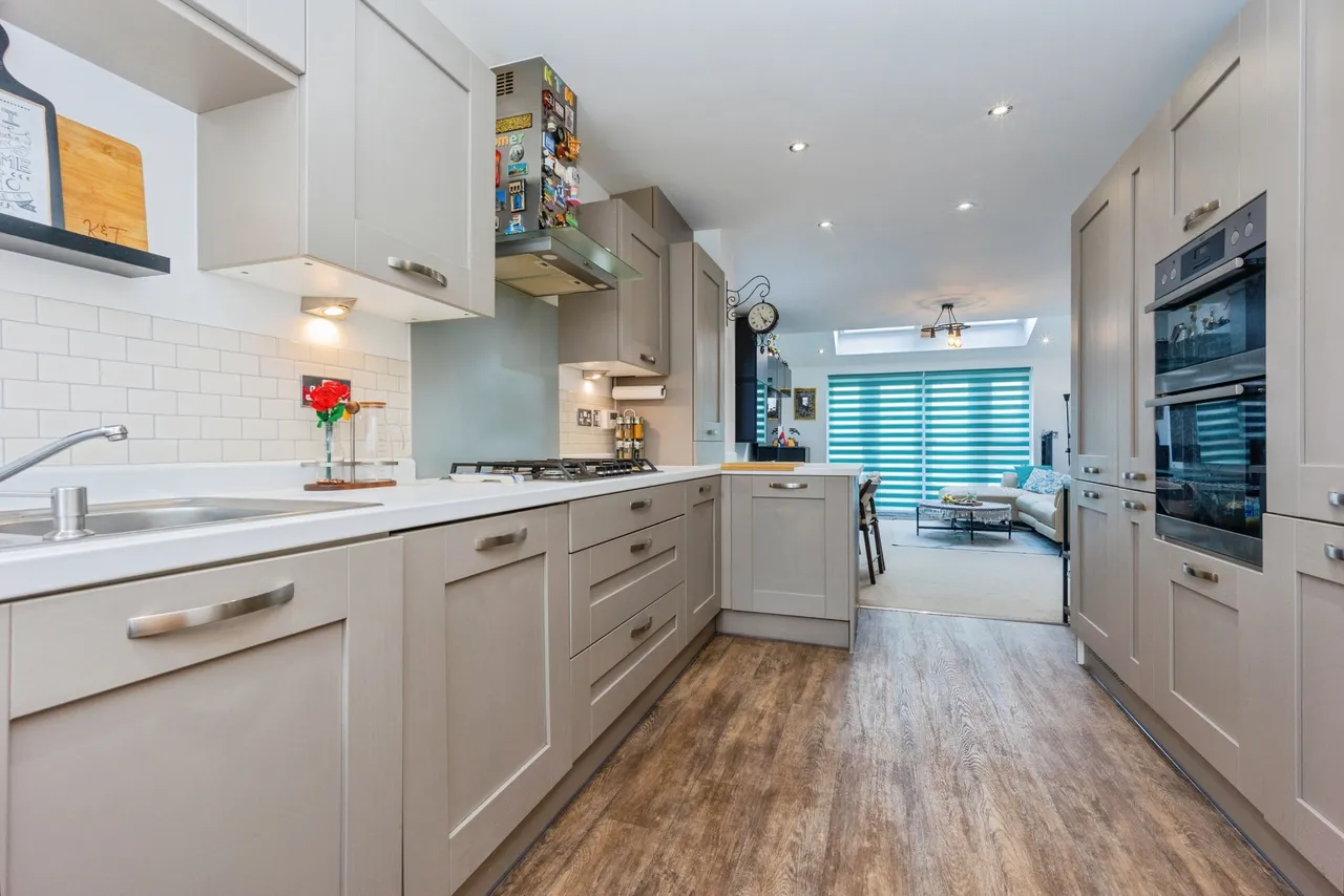 Eastbourne Crescent, Stockport, SK5, photo 3