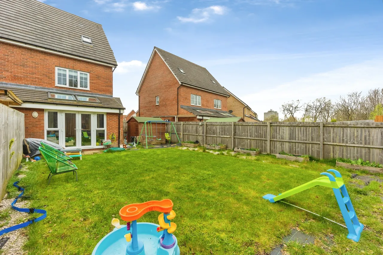 Eastbourne Crescent, Stockport, SK5, photo 17