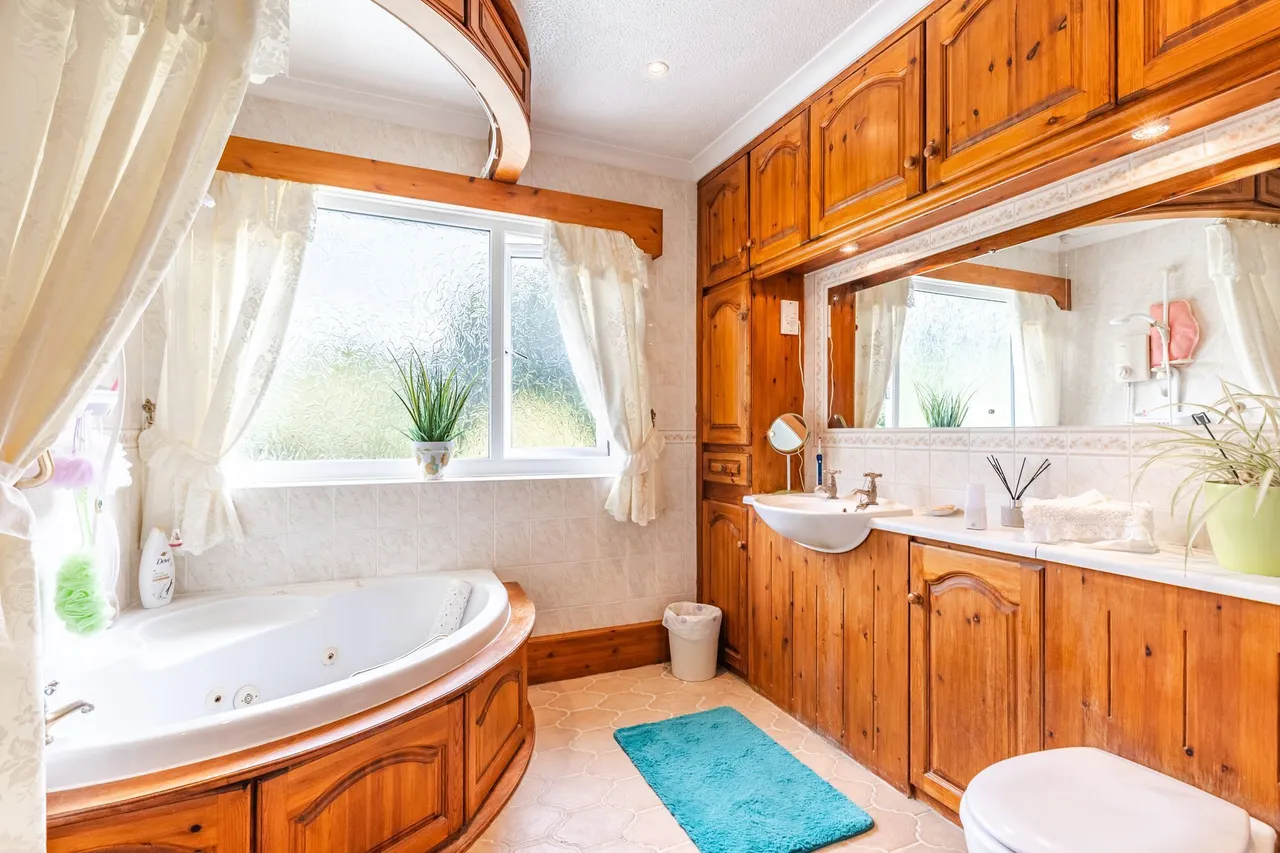 Spacious and Extended Detached Family, photo 12