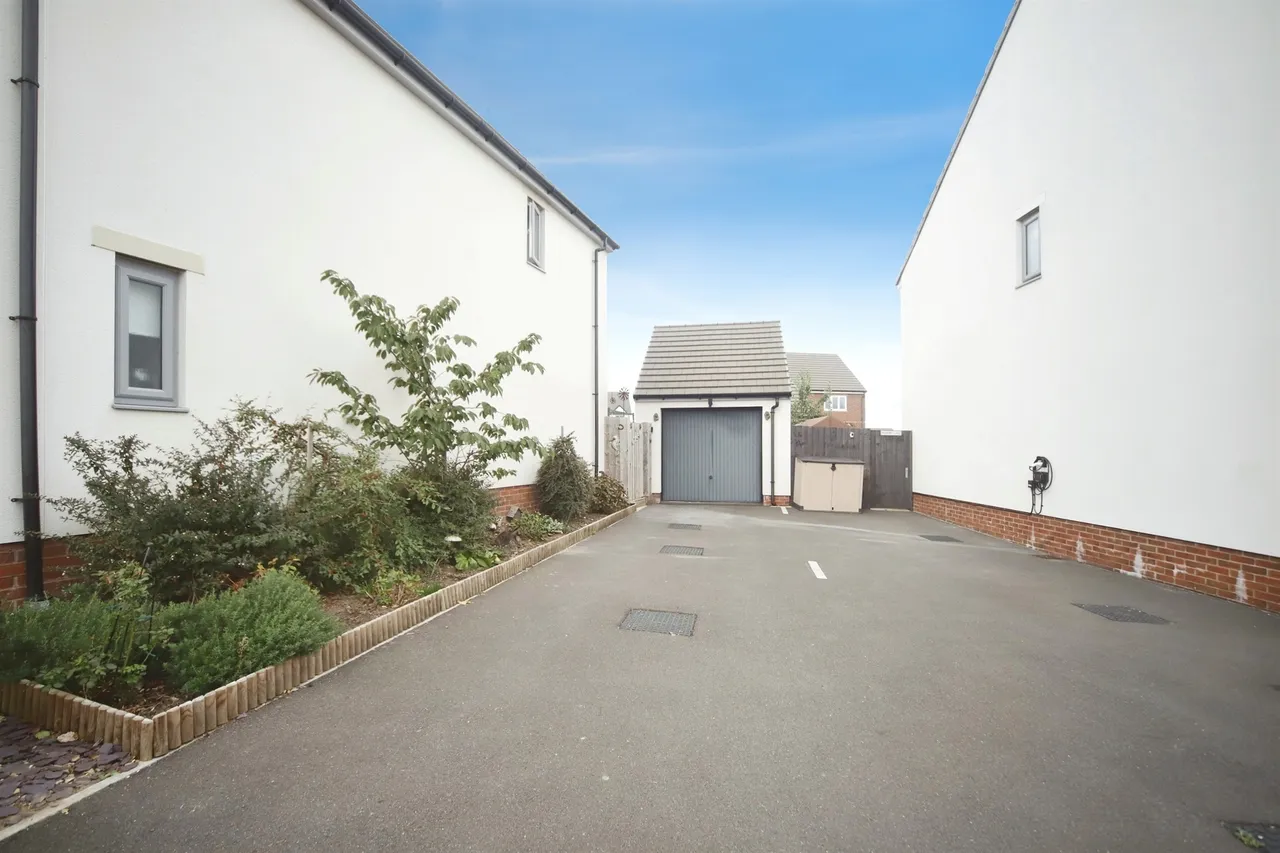Lombardy Avenue, Chard, TA20, photo 20