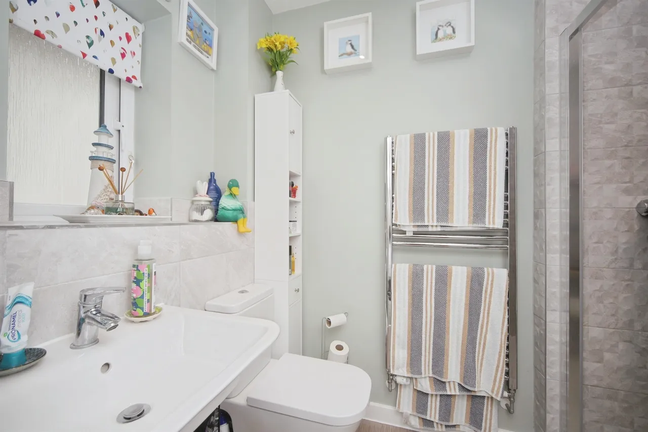 Lombardy Avenue, Chard, TA20, photo 8