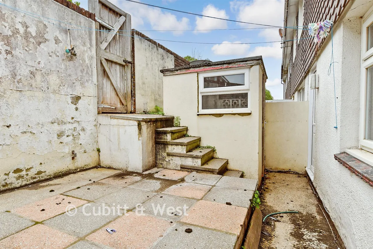 Carden Avenue, Patcham, BN1, photo 13