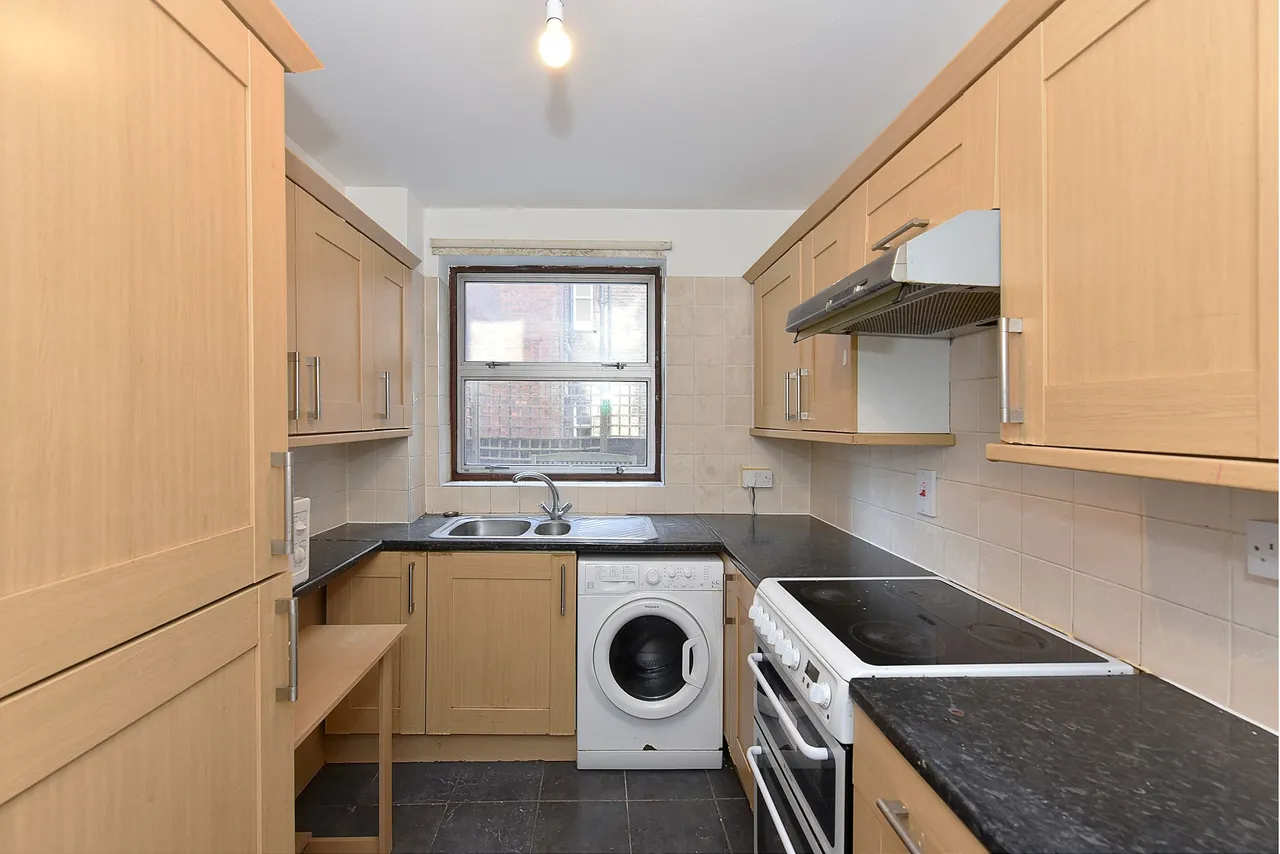 Parkgate Road, Battersea, SW11, photo 2