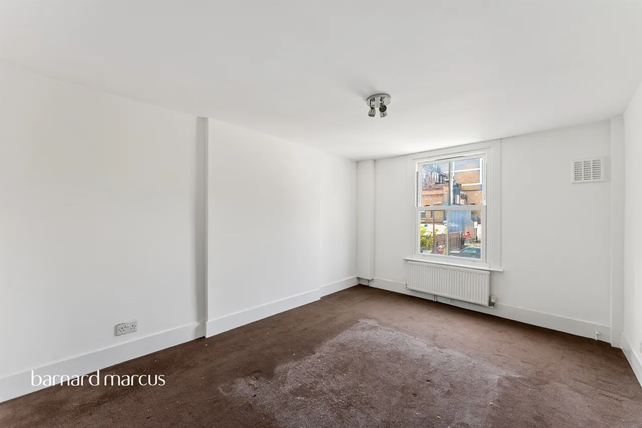 Kathleen Road, London, photo 7