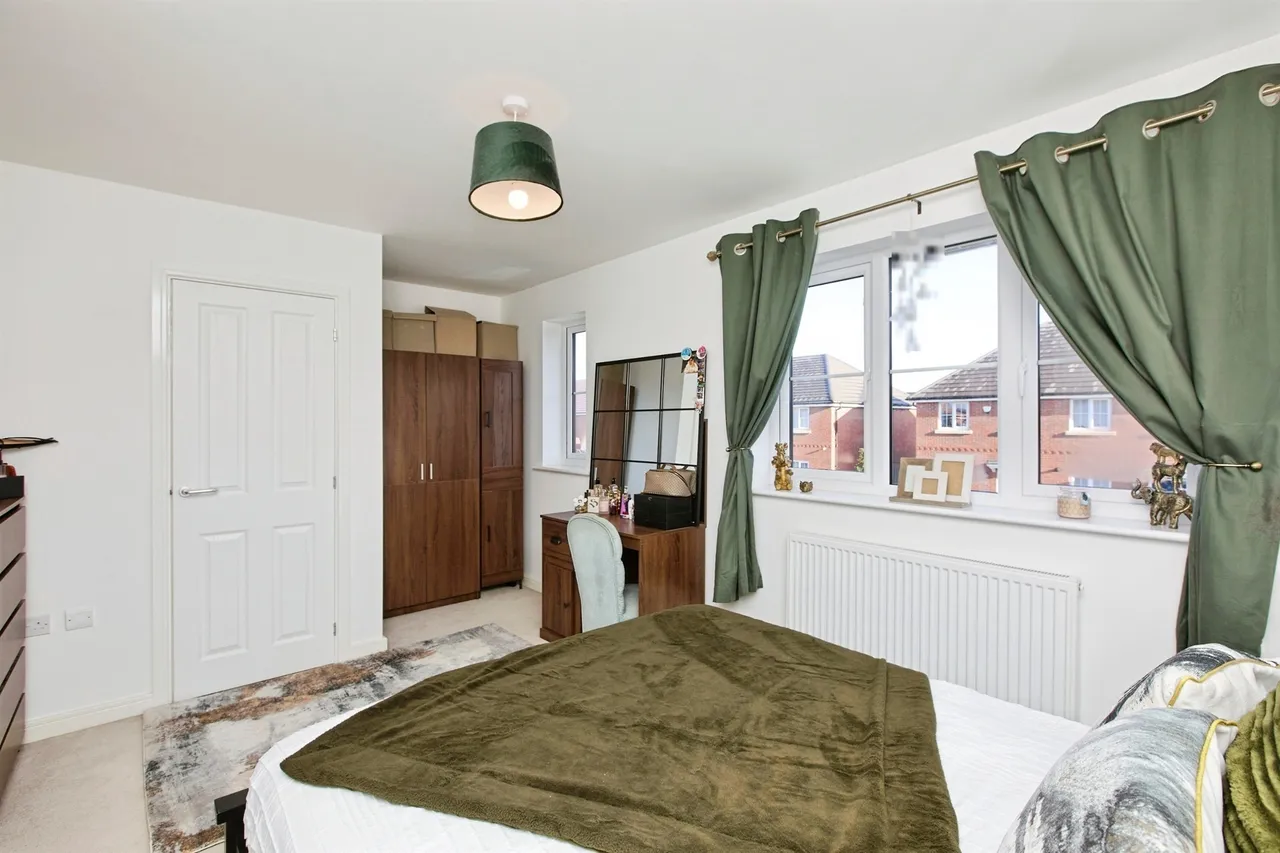 Chatham Drive, Drakelow, DE15, photo 6