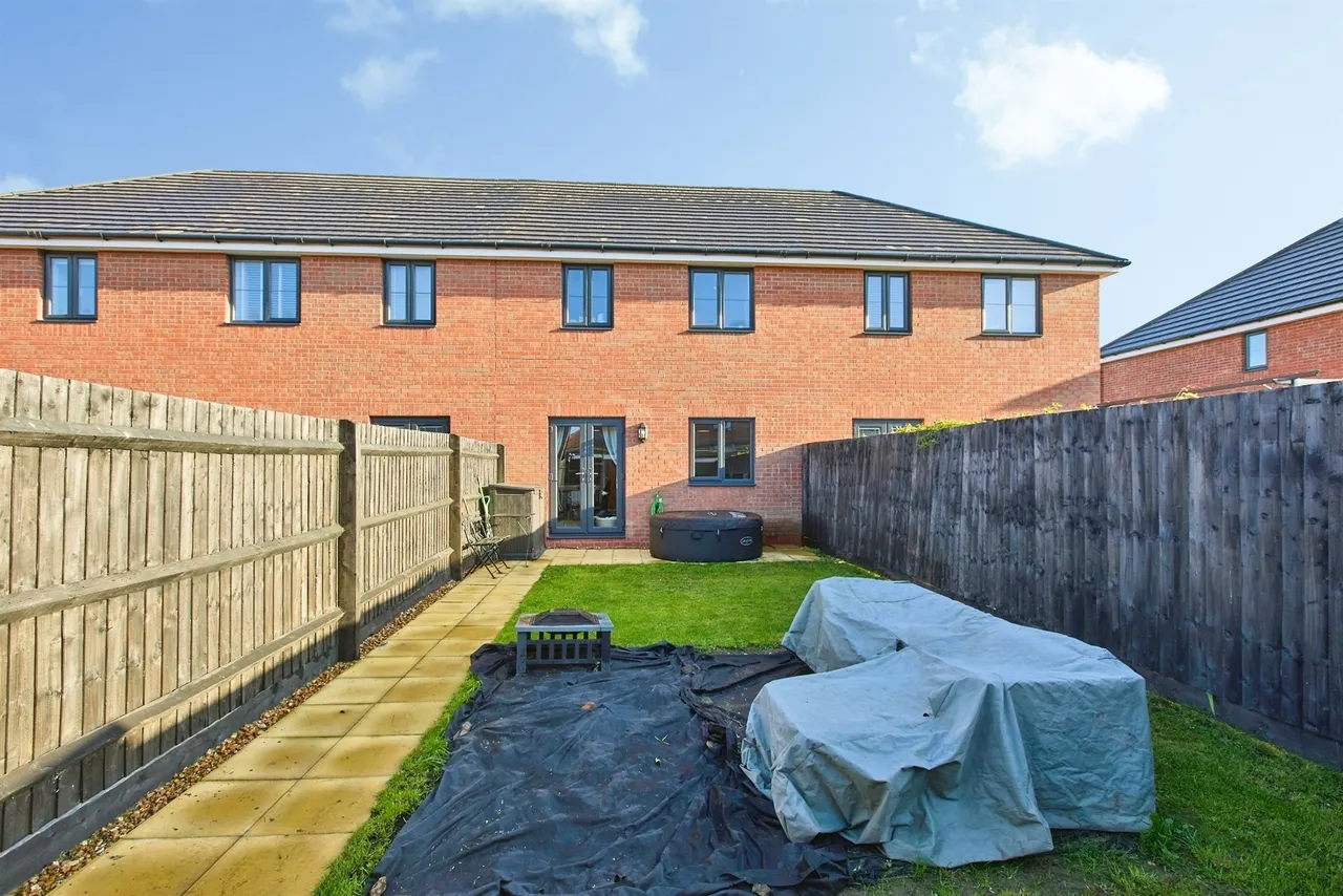 Chatham Drive, Drakelow, DE15, photo 19