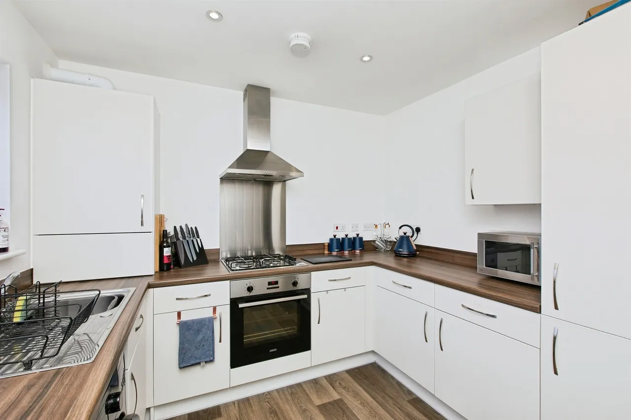 Chatham Drive, Drakelow, DE15, photo 10